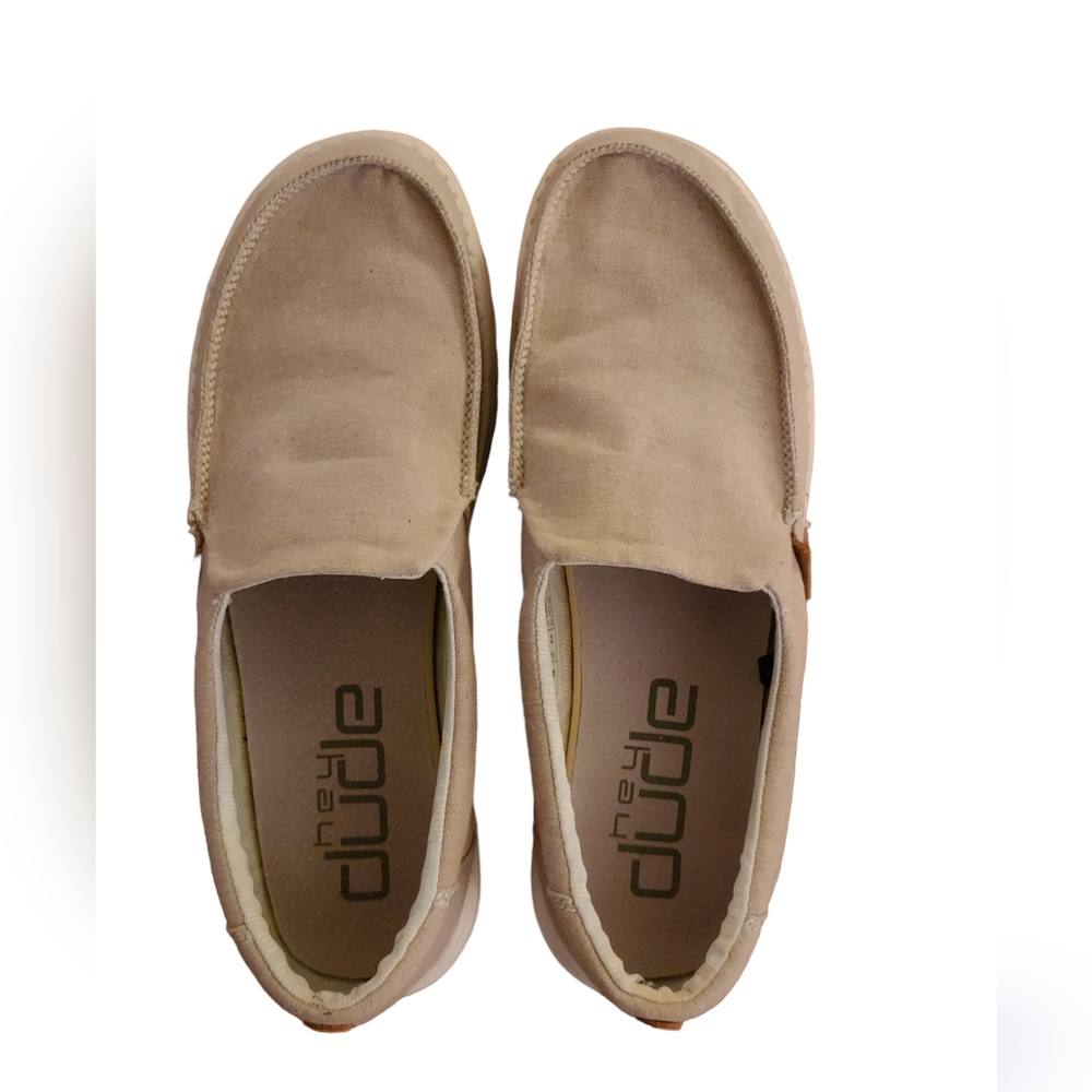 Hey Dude size 8